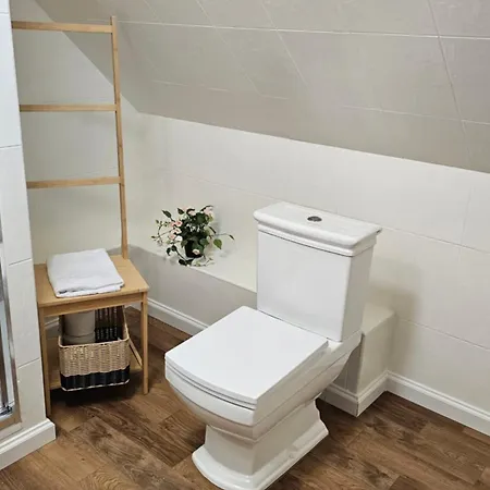 Pałac Ostoja - Gościnne Hotel