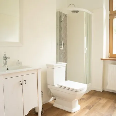 Pałac Ostoja - Gościnne Przecław