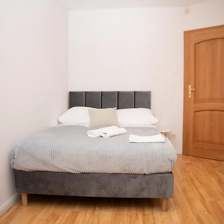 Pałac Ostoja - Gościnne * Przecław