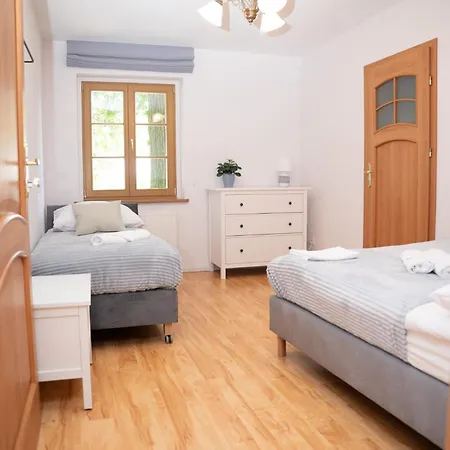 Palac Ostoja - Goscinne