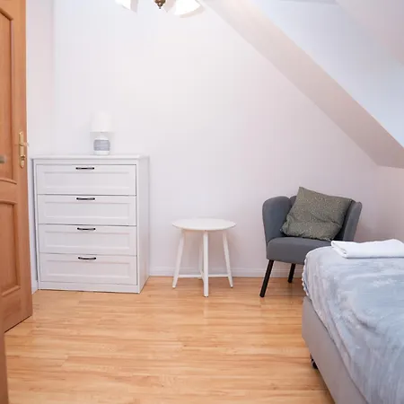 Pałac Ostoja - Gościnne Przecław