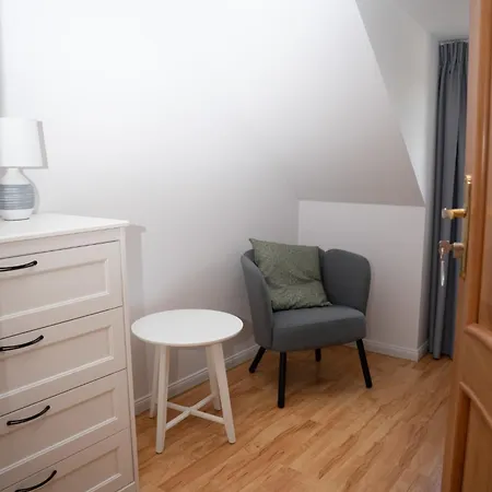 Pałac Ostoja - Gościnne Hotel