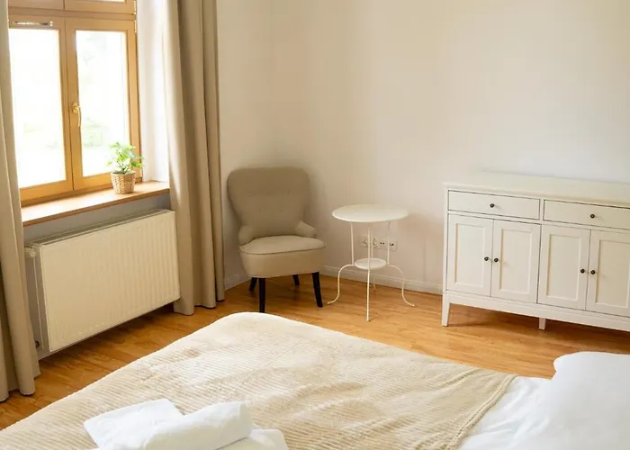 Palac Ostoja - Goscinne Hotel