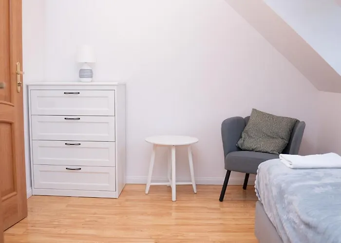 Palac Ostoja - Goscinne Przecław