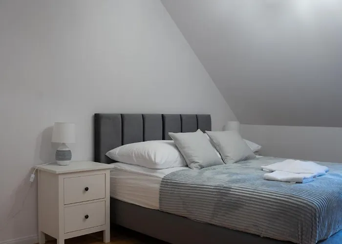 Palac Ostoja - Goscinne Hotel