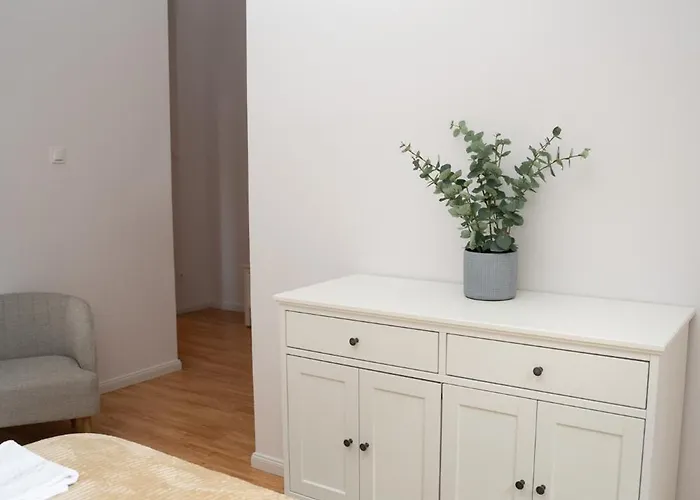 Palac Ostoja - Goscinne