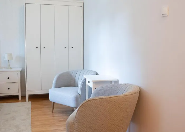 Palac Ostoja - Goscinne * Przecław